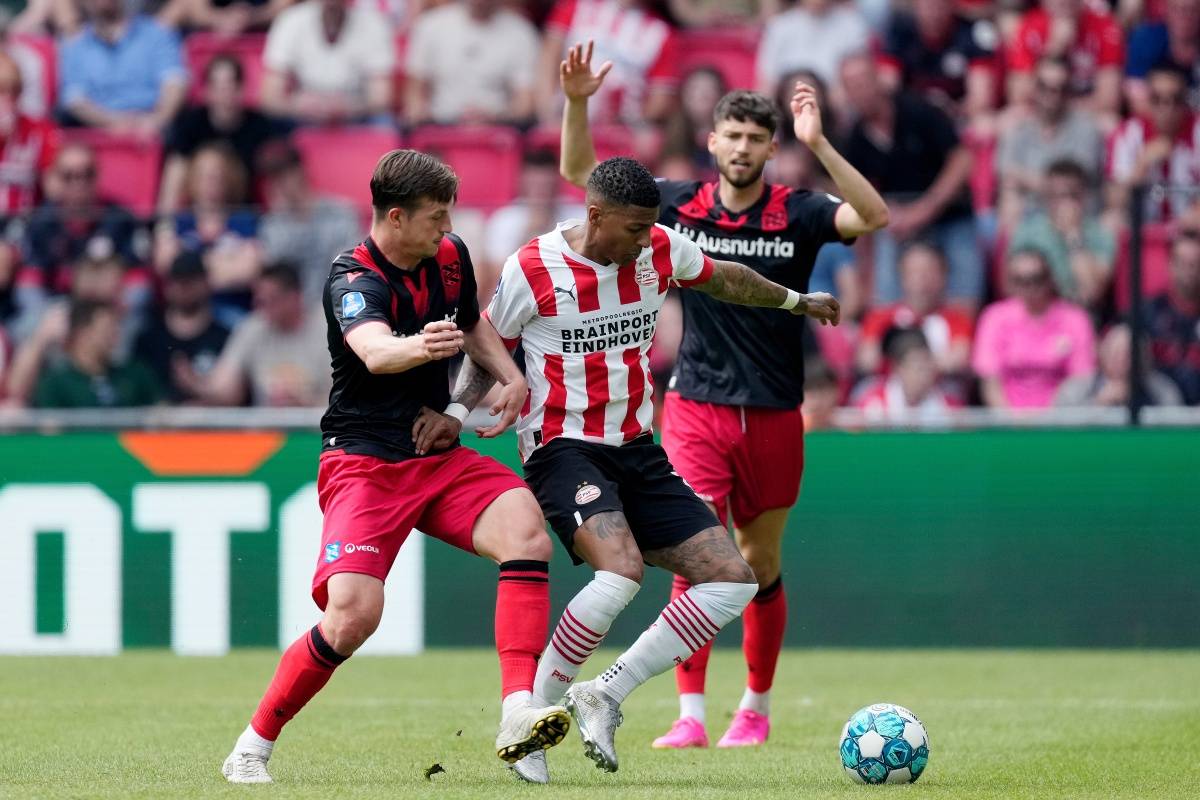 只盯着单一 只盯着单一