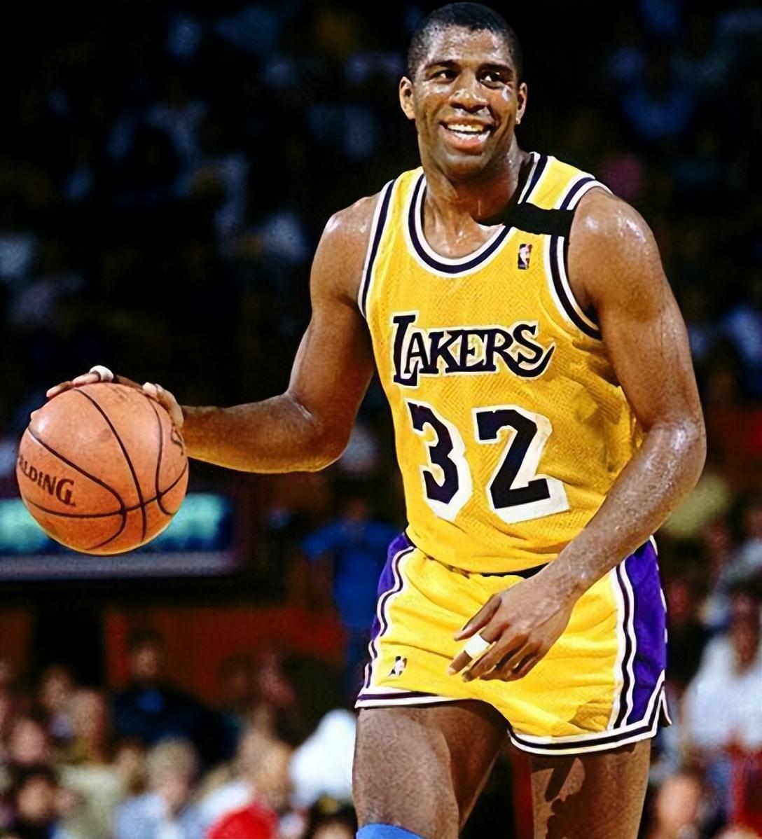 青岛队的球 青岛队的球