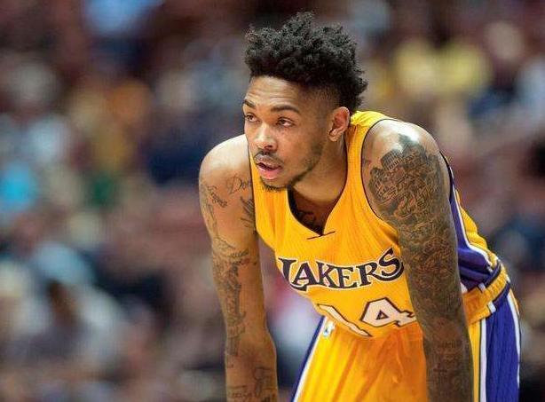 在比赛中展 在比赛中展